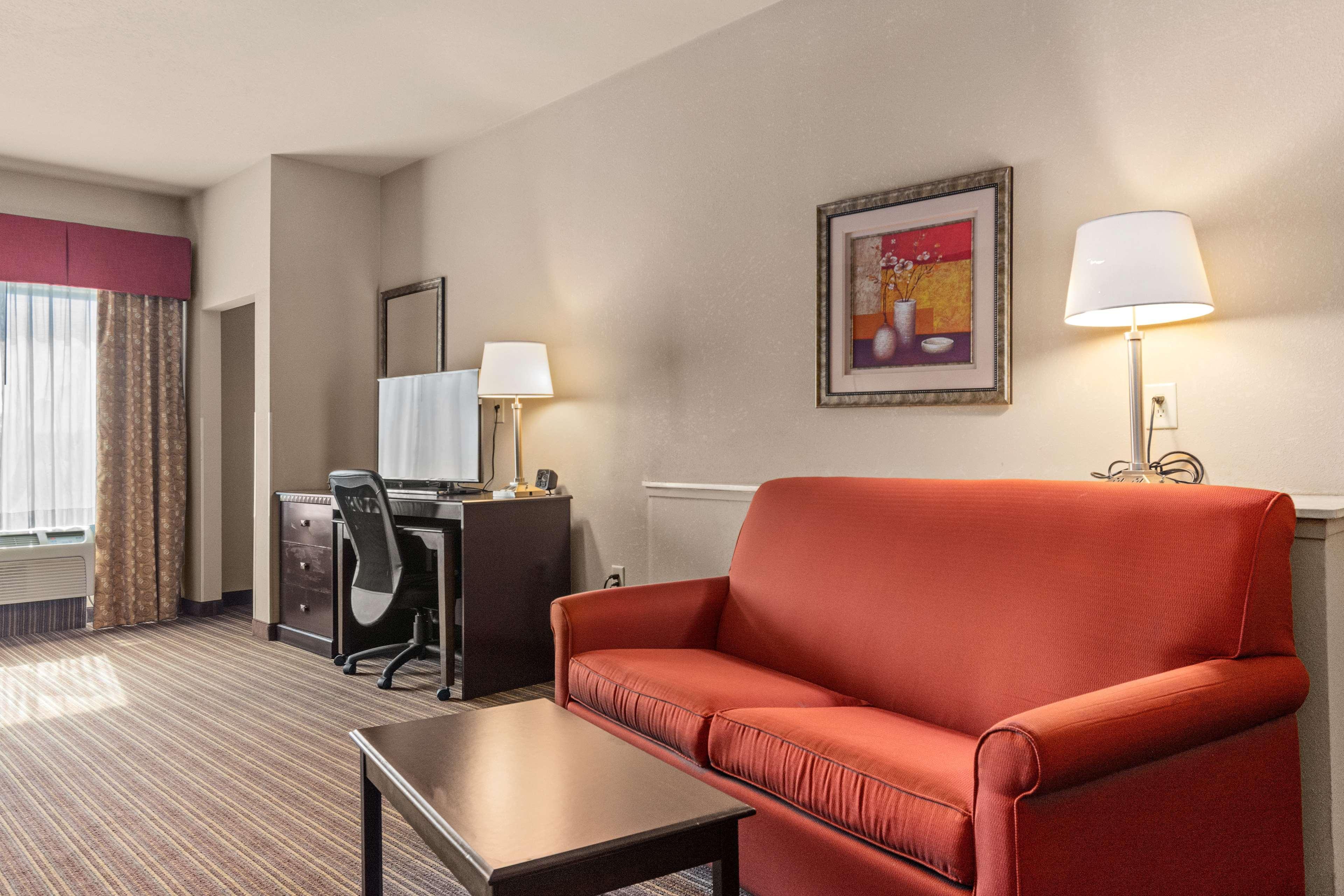 Surestay Plus Hotel By Best Western Portland Route 52 West Exterior photo